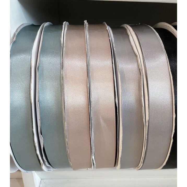 

Pita Satin Premium 2.5cm