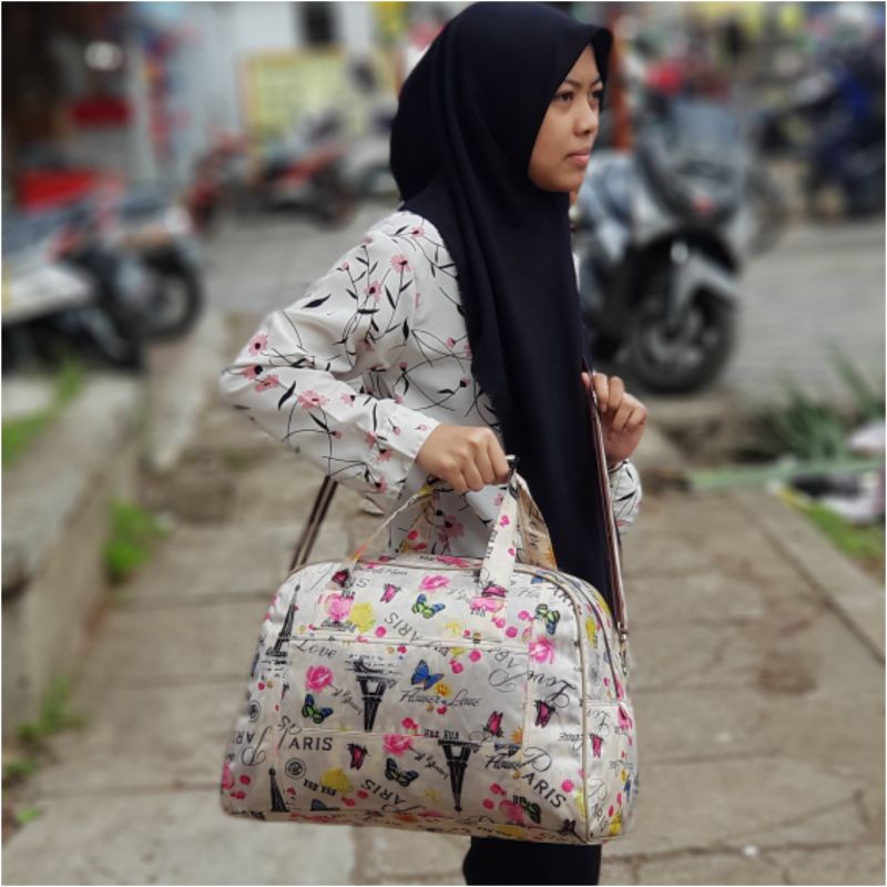 Tas TRAVEL Wanita Koper Tas Travelbags Tas Mudik Tas Serbaguna Tuk Jalan Jalan Gym Tas Olahraga Koper Nilon Tahan Air Tas Luar Ruangan Tas Bepergian Besar untuk Wanita Pria Tas Tangan Olahraga Tas Punggung Ransel Bepergian