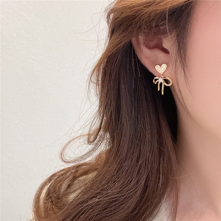 Anting Tusuk Silver S925 Gaya Korea Bentuk Hati Untuk Perhiasan Wanita