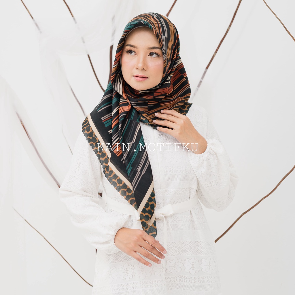 JILBAB MOTIF HIJAB SEGIEMPAT VOAL MOTIF PREMIUM JILBAB PRINT LASERCUT KERUDUNG SEGIEMPAT MOTIF MURAH-Riri