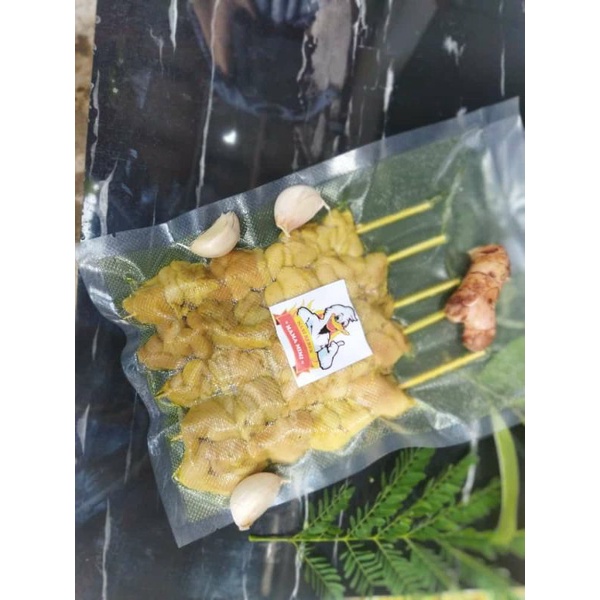 

sate kulit nasi bebek mama Mimi isi 5