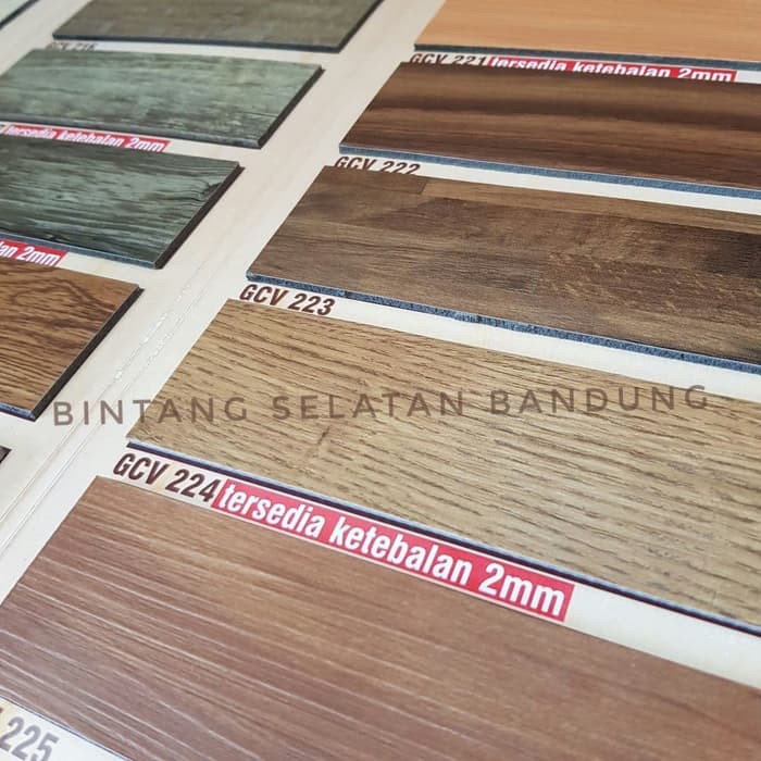 VINYL GOLDEN CROWN /LANTAI KAYU 152,4MM X 914,4M 3MM ISI 18Lembar