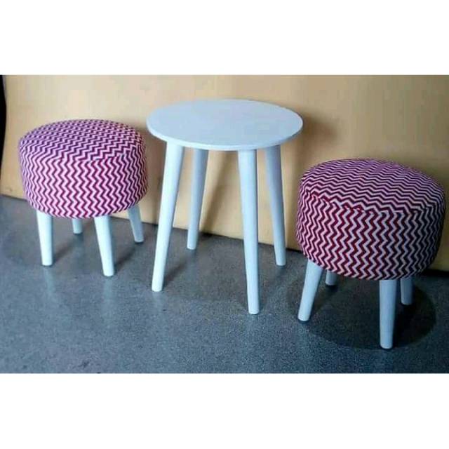 Kursi Santai Kursi Stool Satu Set Plus Meja