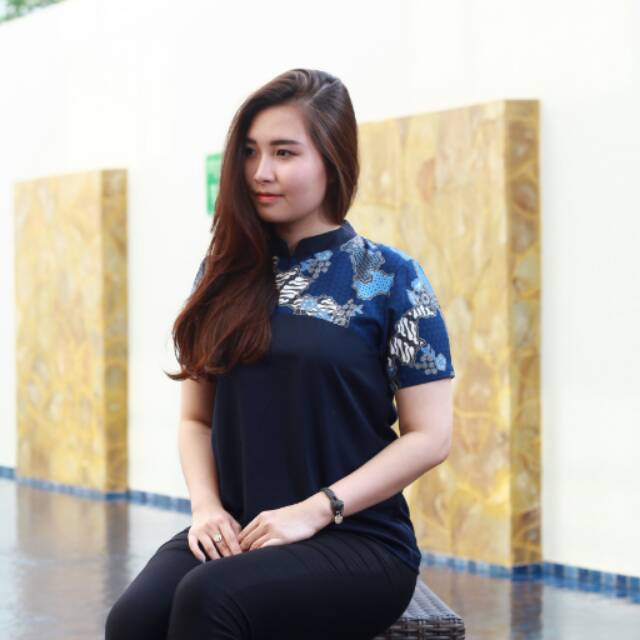 Blouse sky navy