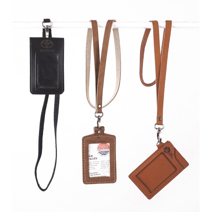 

READY ID Card Holder Name Tag Custom logo/nama/monogram - Caramel BERKUALITAS
