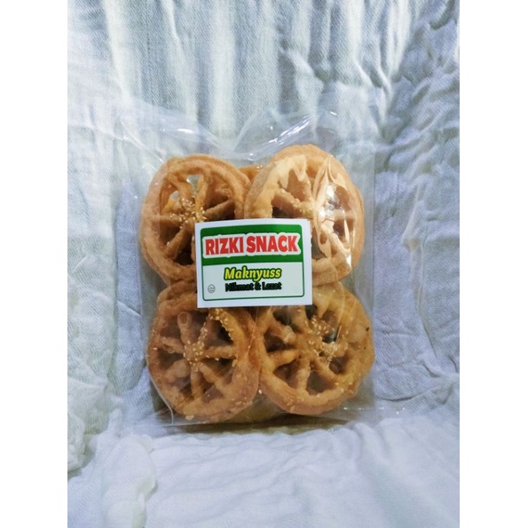 

KEMBANG GOYANG/ CEMILAN ENAKKK 200gr