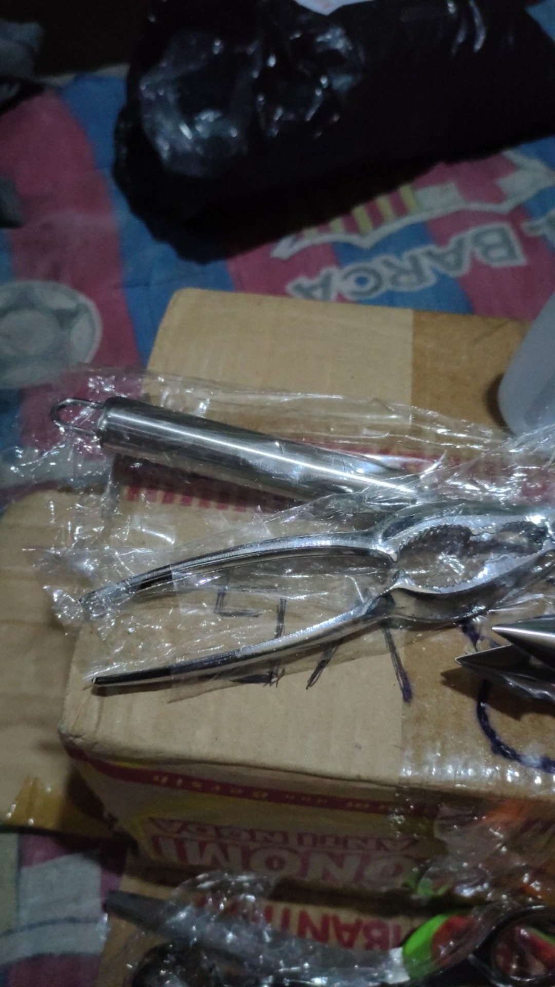 Alat Pemecah Cangkang Kepiting Capit Lobster Walnut Kenari Stainless Steel Serbaguna Multifungsi Set