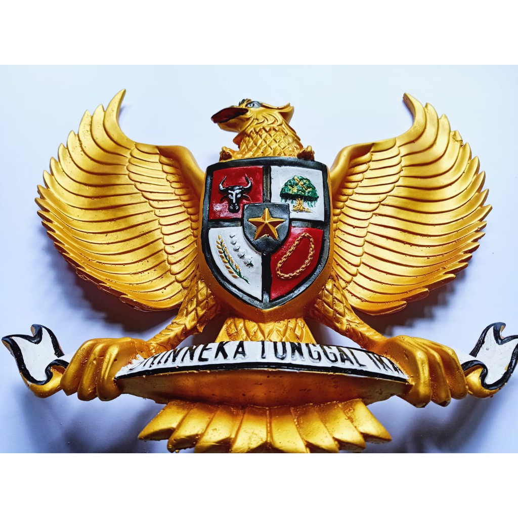 Pajangan Dinding Garuda Pancasila 3 Dimensi Lambang Negara Logo Burung Garuda Gold Timbul Fiber