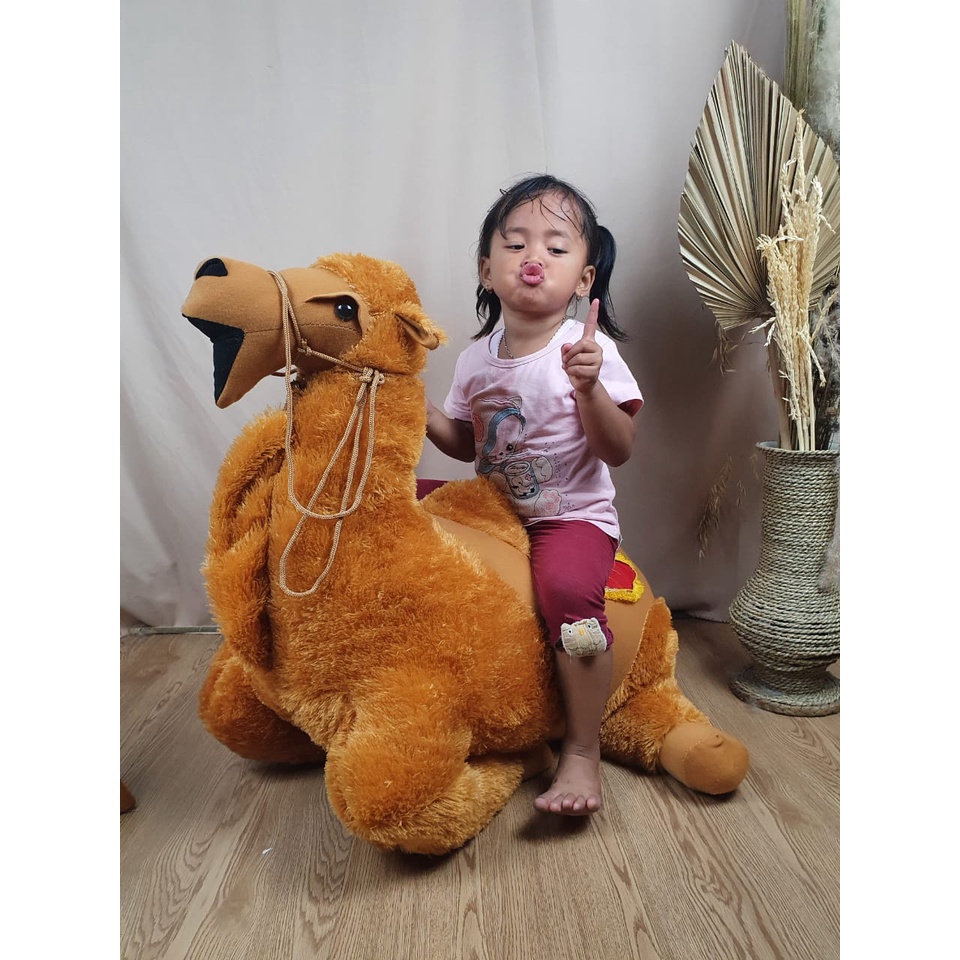 boneka unta uk jumbo