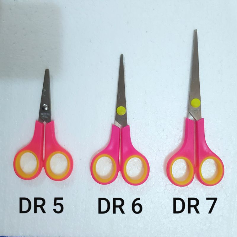 

Gunting Papan DR Gagang Warna Warni
