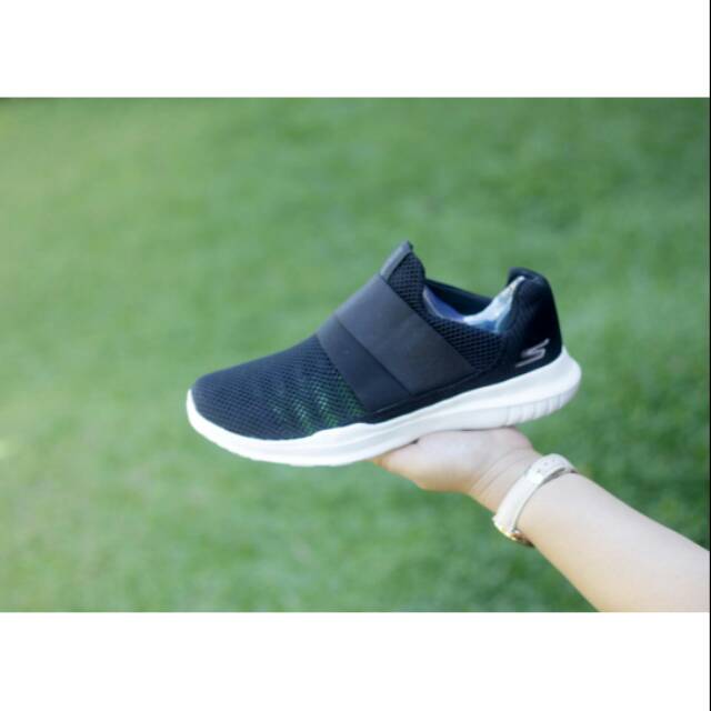 SKECHERS GO RUN MOJO NEW SPORT