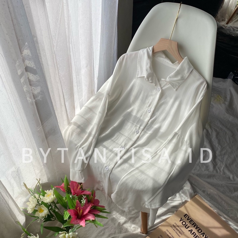 KEMEJA BASIC KONINA BAHAN RAYON | KEMEJA BLOUSE WANITA BAHAN ADEM FULL KANCING-Bw Konina