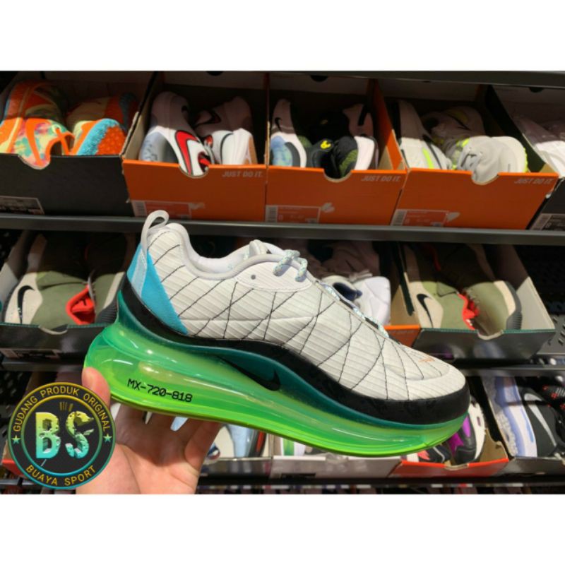 Sepatu Nike MX-720-818 for men Kode : (CT1266 101)