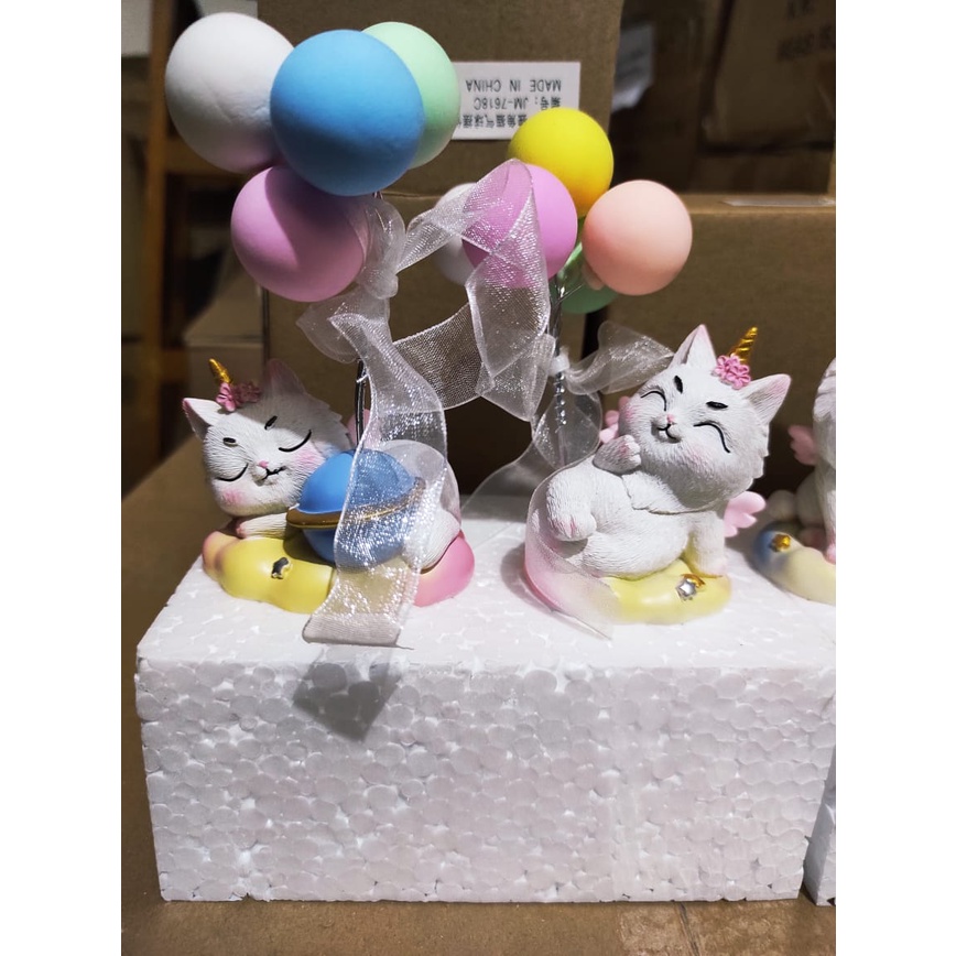 Pajangan Mobil Bobble Head Kucing Unicorn Dengan Balon Pajangan Meja