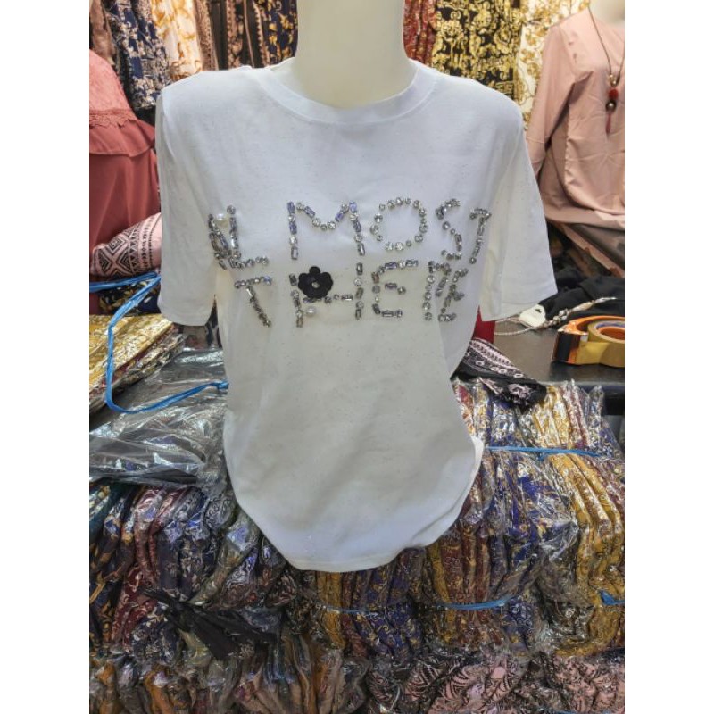 blus atasan wanita perempuan remaja impor import motif payet manik jahit kaus stretch putih