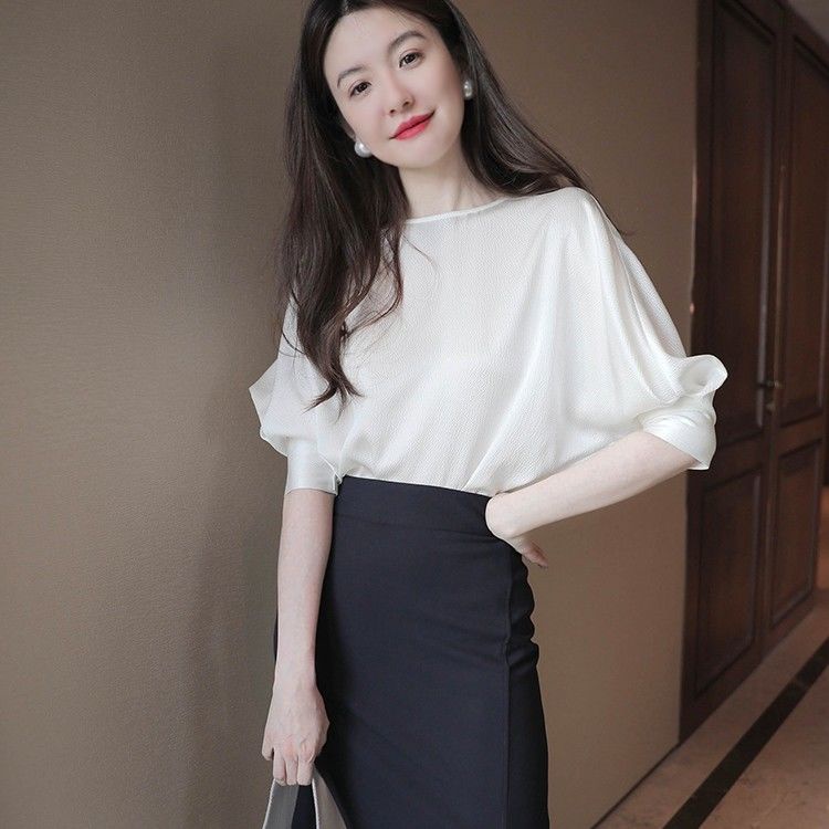 Atasan Wanita Blouse Lengan Pendek Lengan Balon Simple