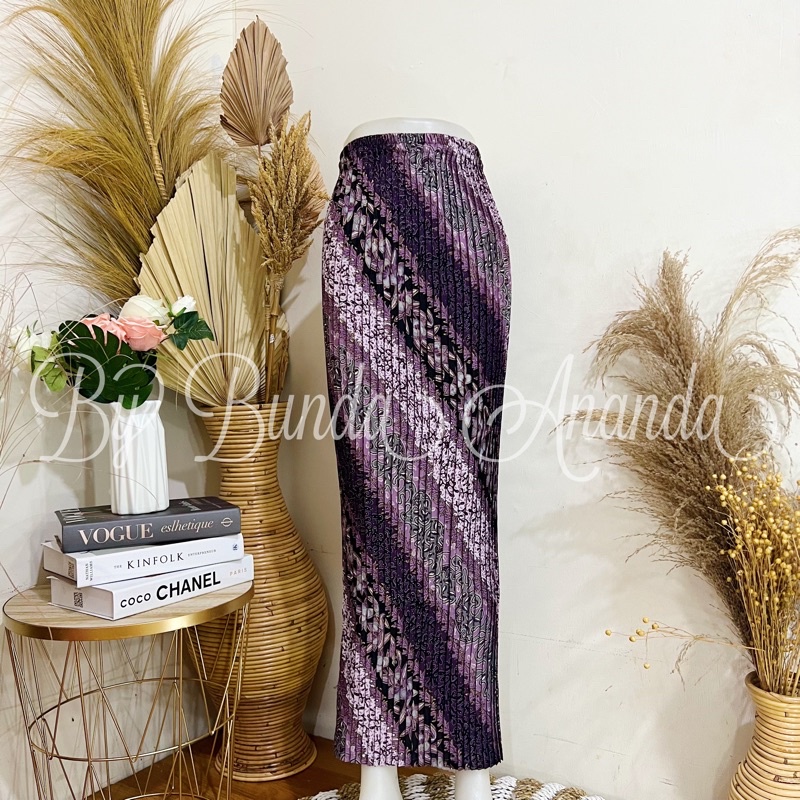 Rok Batik Plisket Fit S - JUMBO All Size-Sabrina Lilac