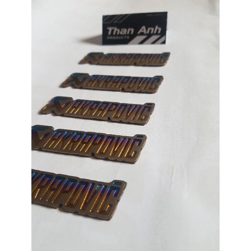 emblem titanium akrapovic