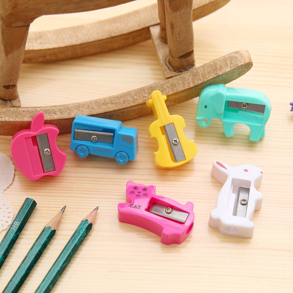 【COD Tangding】1PC Children's Creative Pencil Sharpener Cute Cartoon Primary School Supplies Prizes Stationery Random