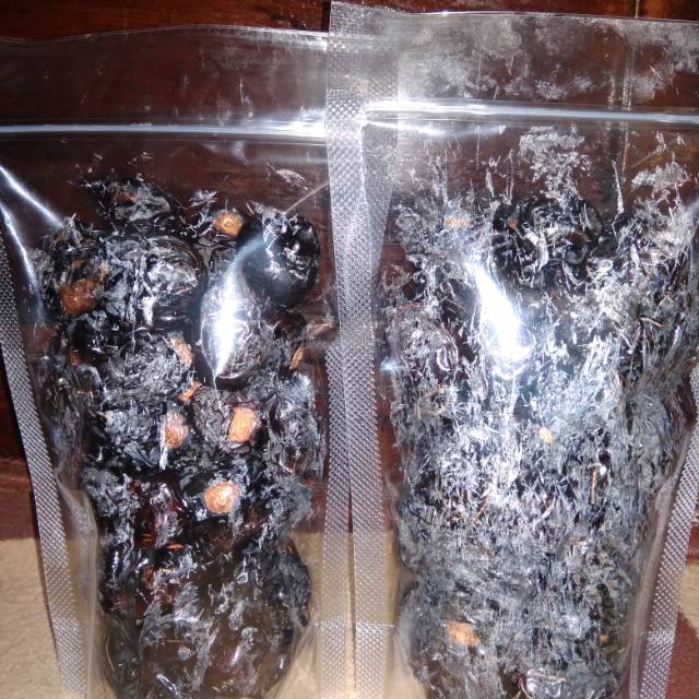 

Kurma Ajwa Kemasan 250g