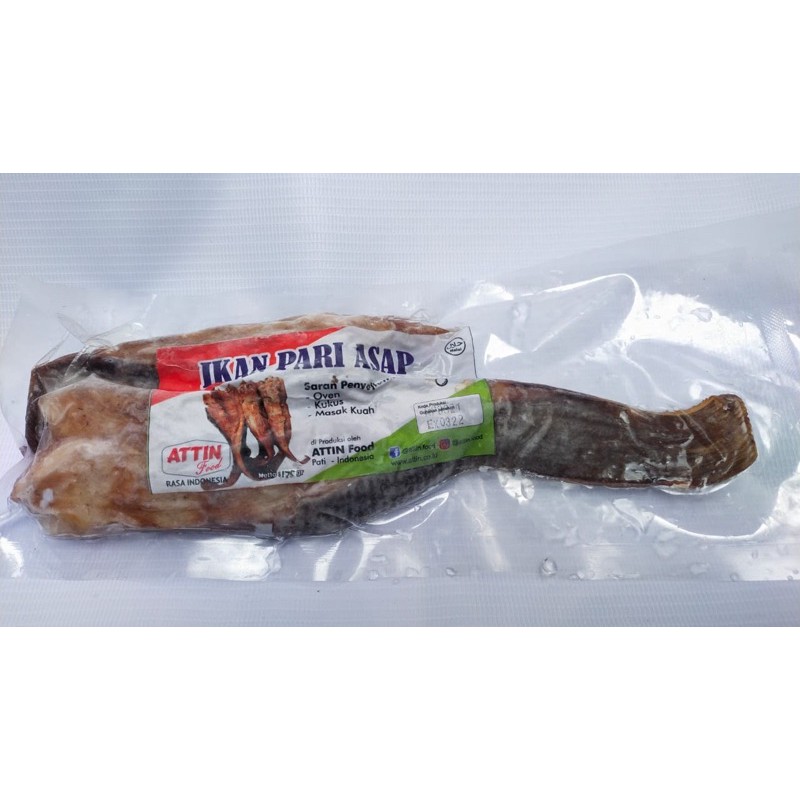 

Ikan Pari Asap (2 Potong) +/-175 gr by Attin Food