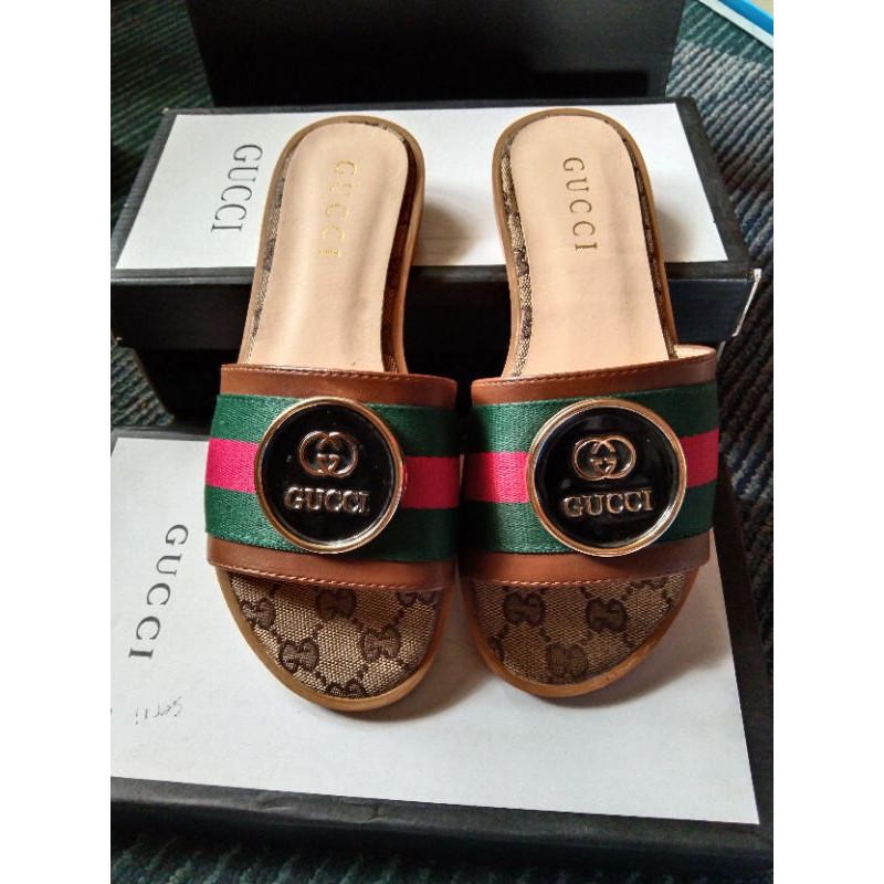 sandal Gucci