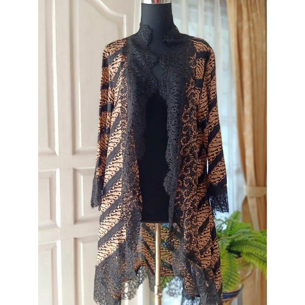 Outer Batik Viscose dengan renda brukat