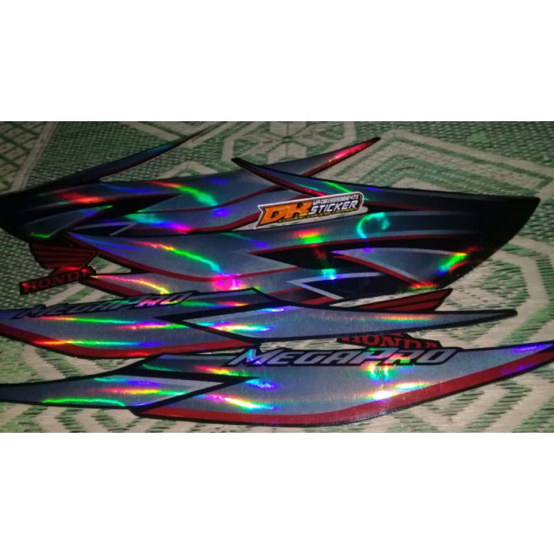 STRIPING MEGAPRO PRIMUS HOLOGRAM