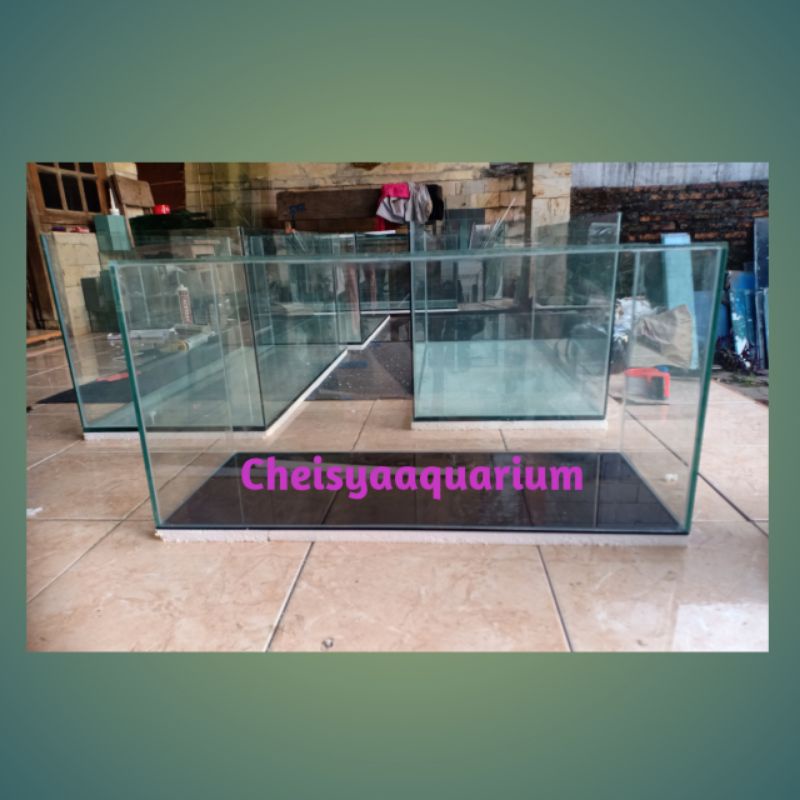 Aquarium kaca ,aquascape, ikan hias 60x25x30