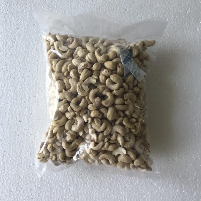 

Terfavorit Kacang Mede Super Utuh 1kg
