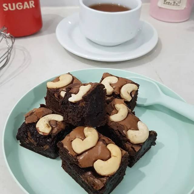 

Brownies kacang mede