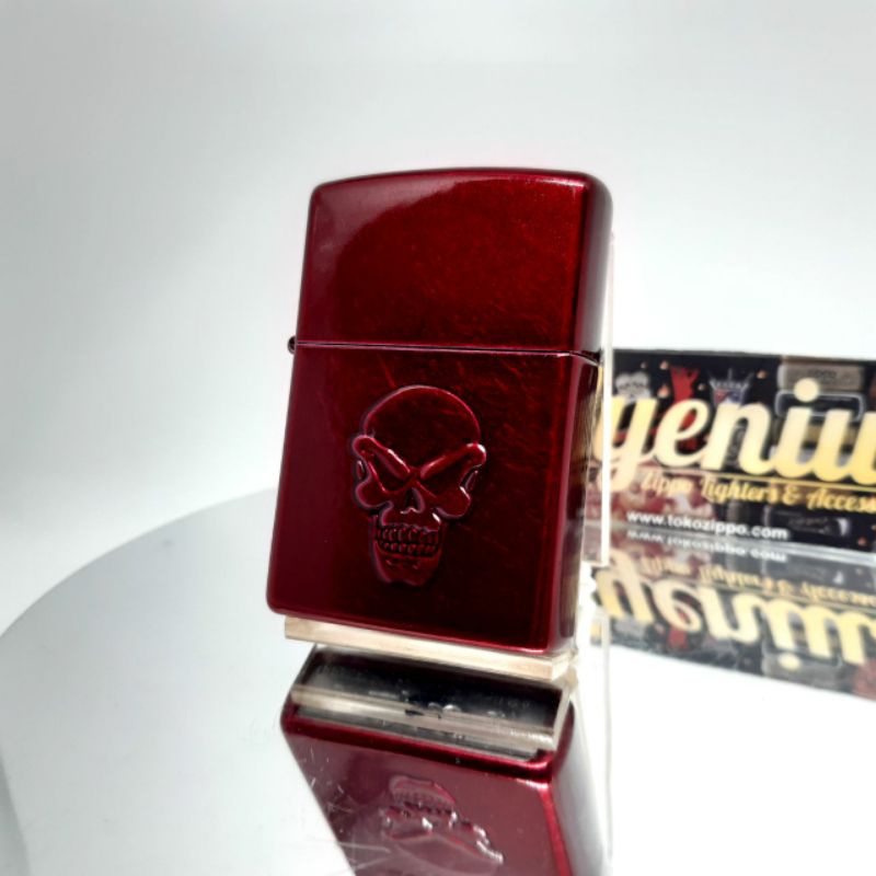 Zippo 21186 Doom, Candy Apple Red