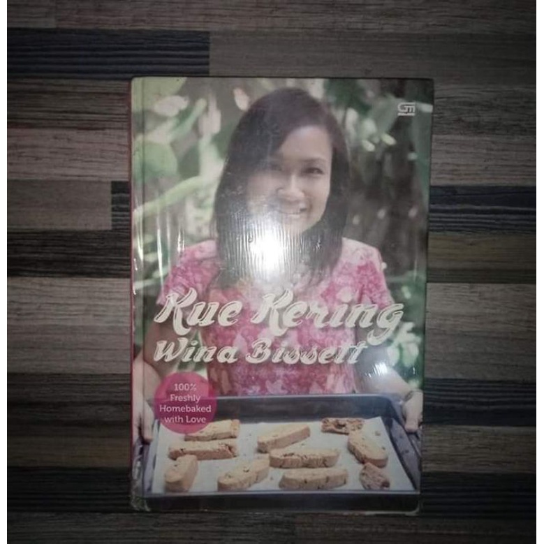 

KUE KERING WINA BISSETT