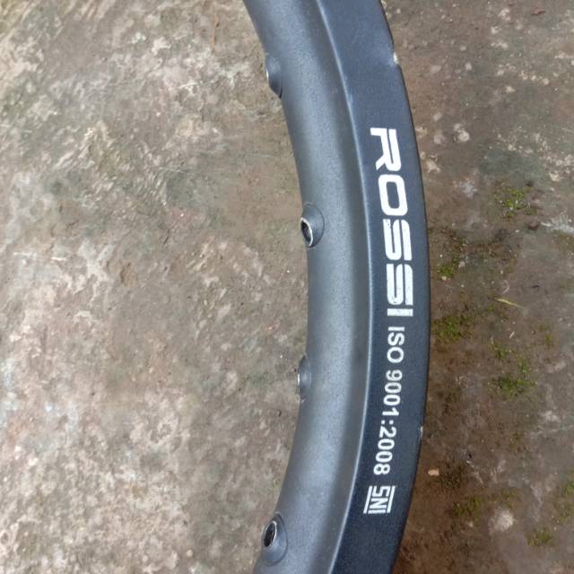 VELG ROSSI RING 21 & RING 18 HOLE 28 BEKAS LECET PEMAKAIAN