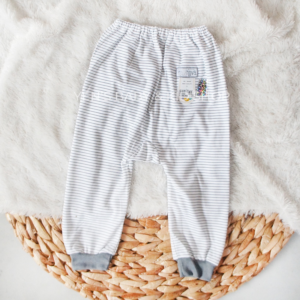 Nova Celana Panjang Rib Motif Garis