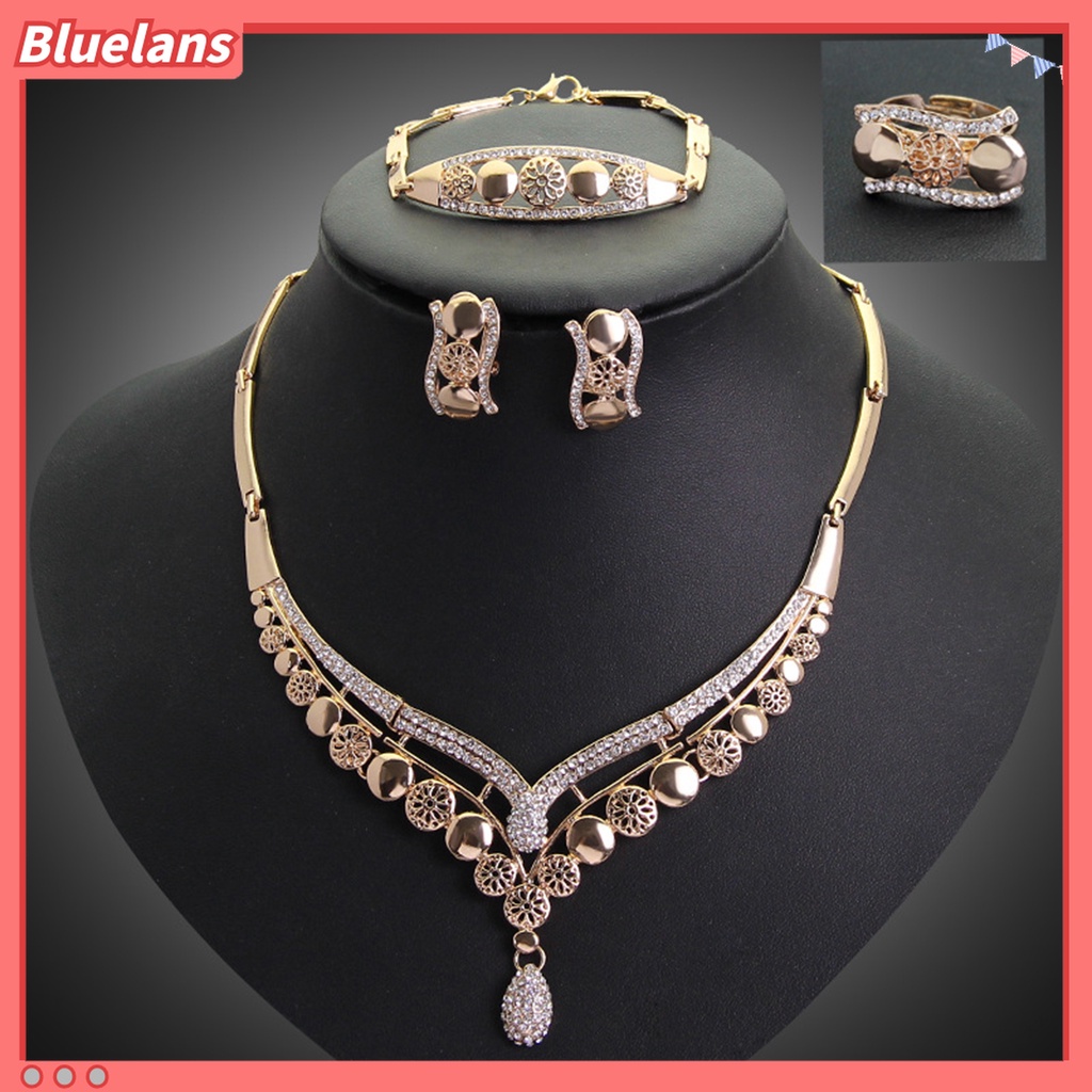 4pcs / Set Kalung Choker Anting Gelang Cincin Berlian Imitasi Bentuk Geometris Hollow Untuk Wanita