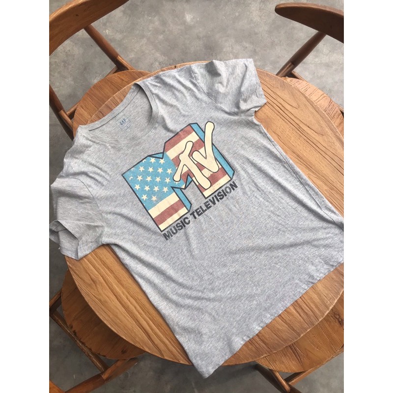 kaos GAP MTV copyright 2017