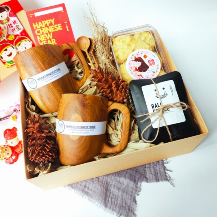 

Hampers Parcel Natal Imlek Idul Fitri Kado Ulang Tahun Graduation Gift