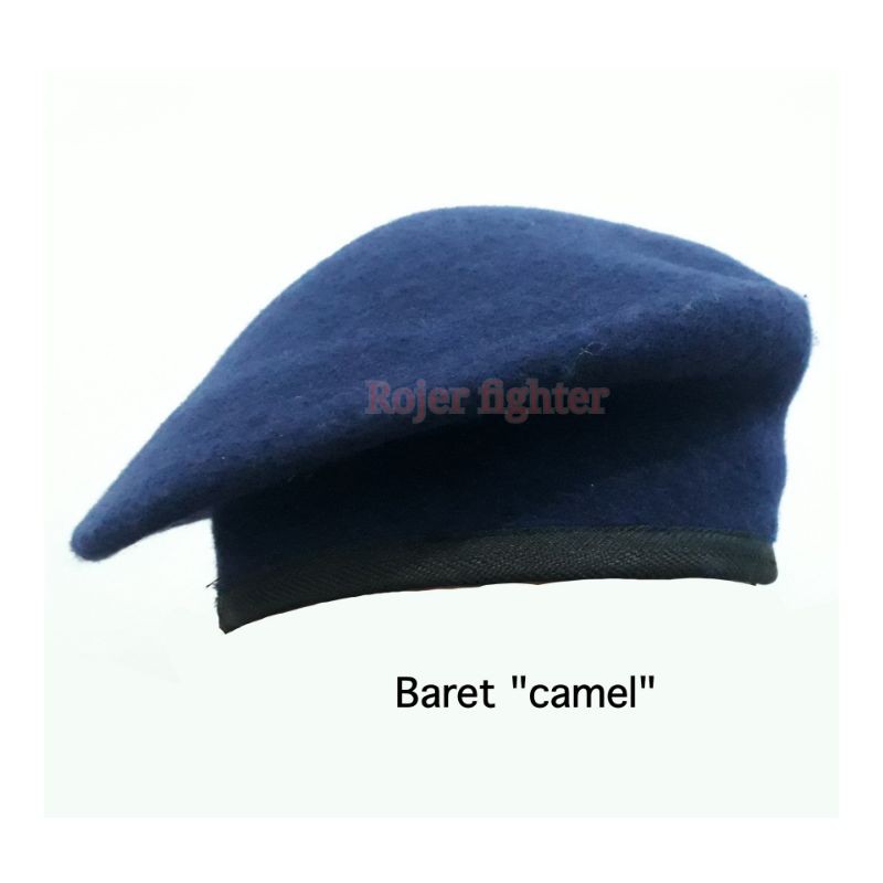 baret camel biru dongker