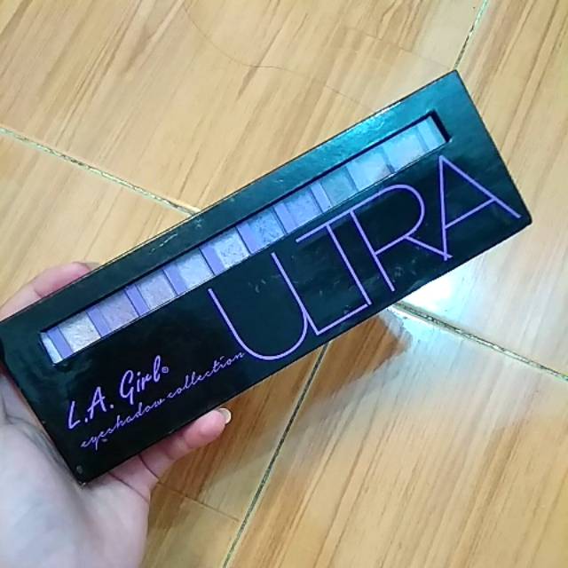 La girl eyeshadow