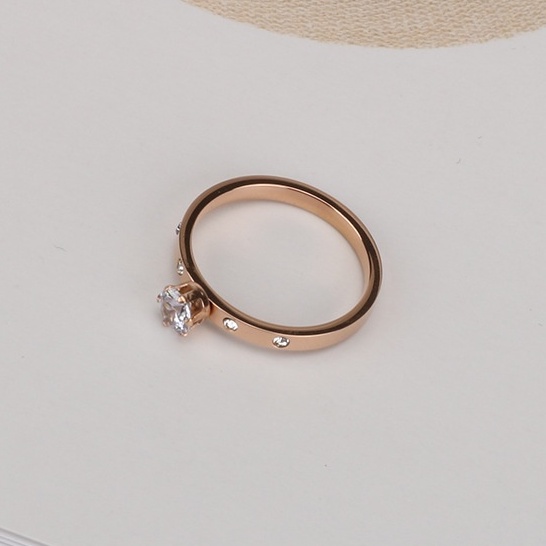 Cincin titanium mata satu dengan mata tambahan di samping