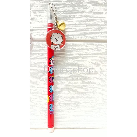 Dalingshop / PULPEN GEL BT21 + GANTUNGAN UNIK LUCU BT21 / PEN BT21 / PEN SQUID GAME + GANTUNGAN BONEKA GOYANG  / PULPEN SQUID GAME-Merah+Bel