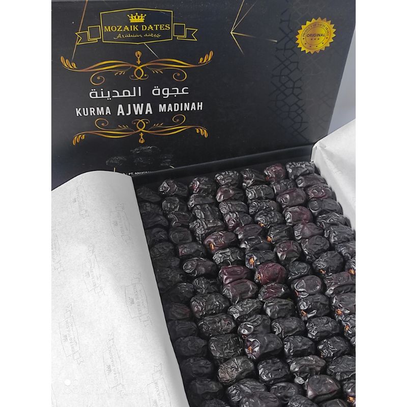 

Kurma Ajwa Al Madinah 1 Kg Mozaik Dates || Kurma Ajwa Al Madinah Box Premium 1 Kg Mozaik Dates