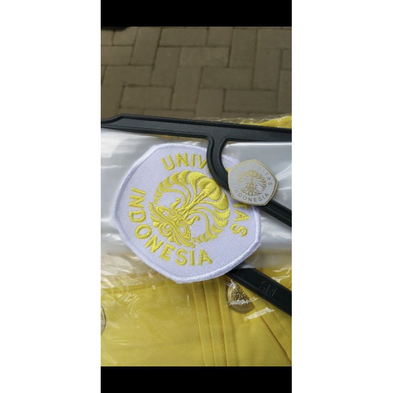 Almet Universitas Indonesia +Makara UI (semua makara)