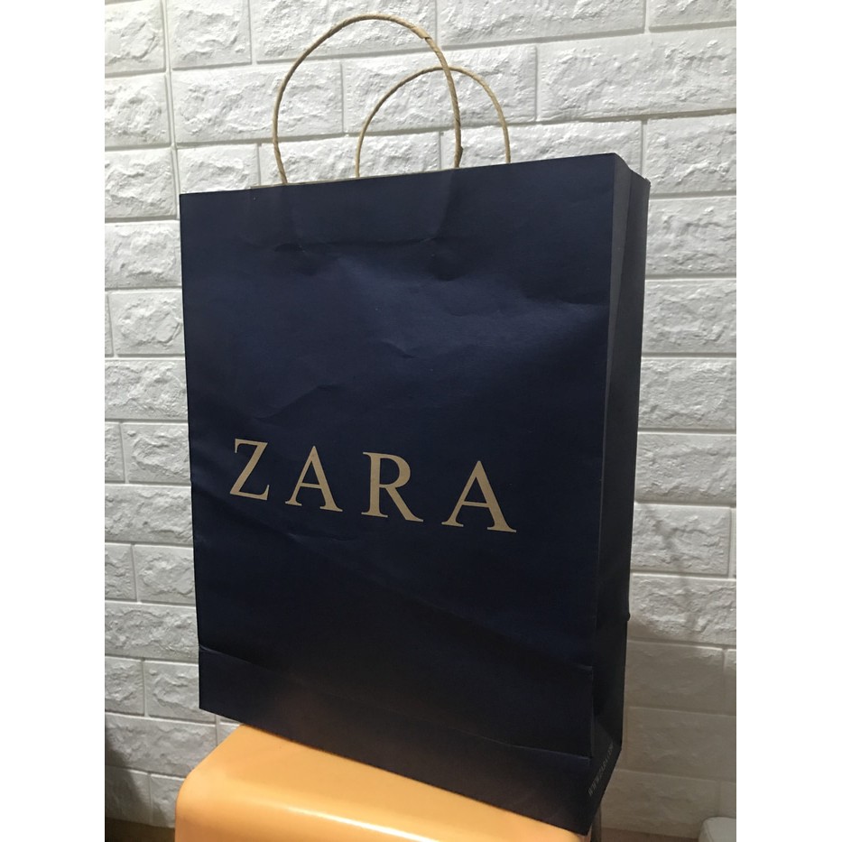 

TERLARIS // paperbag ZARA