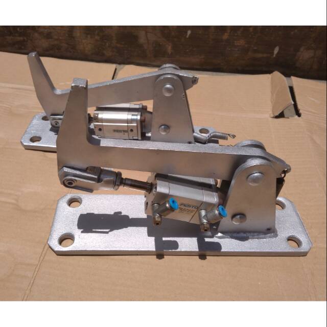 Pneumatic Operations Hook With Spring Lever Festo Pneumatic Cylinder Harus Ganti Cylinder