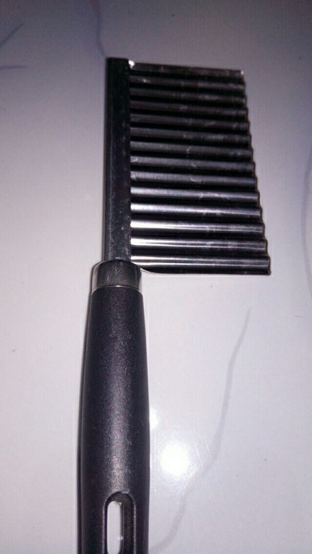 Pisau Gelombang Pengiris Kentang & Acar