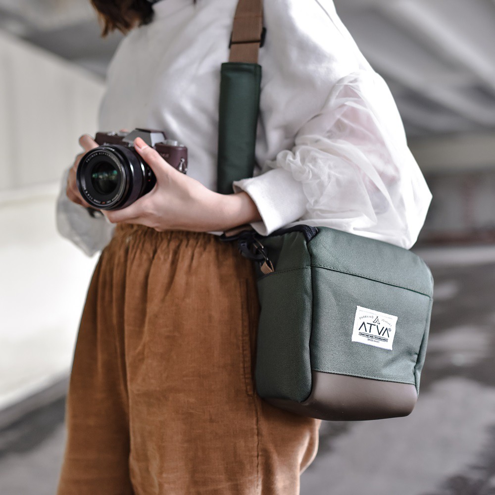 Atva Rana - Tas Kamera Minimalis