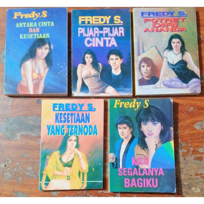 Paket Hemat Novel Dewasa. (Fredy S.)