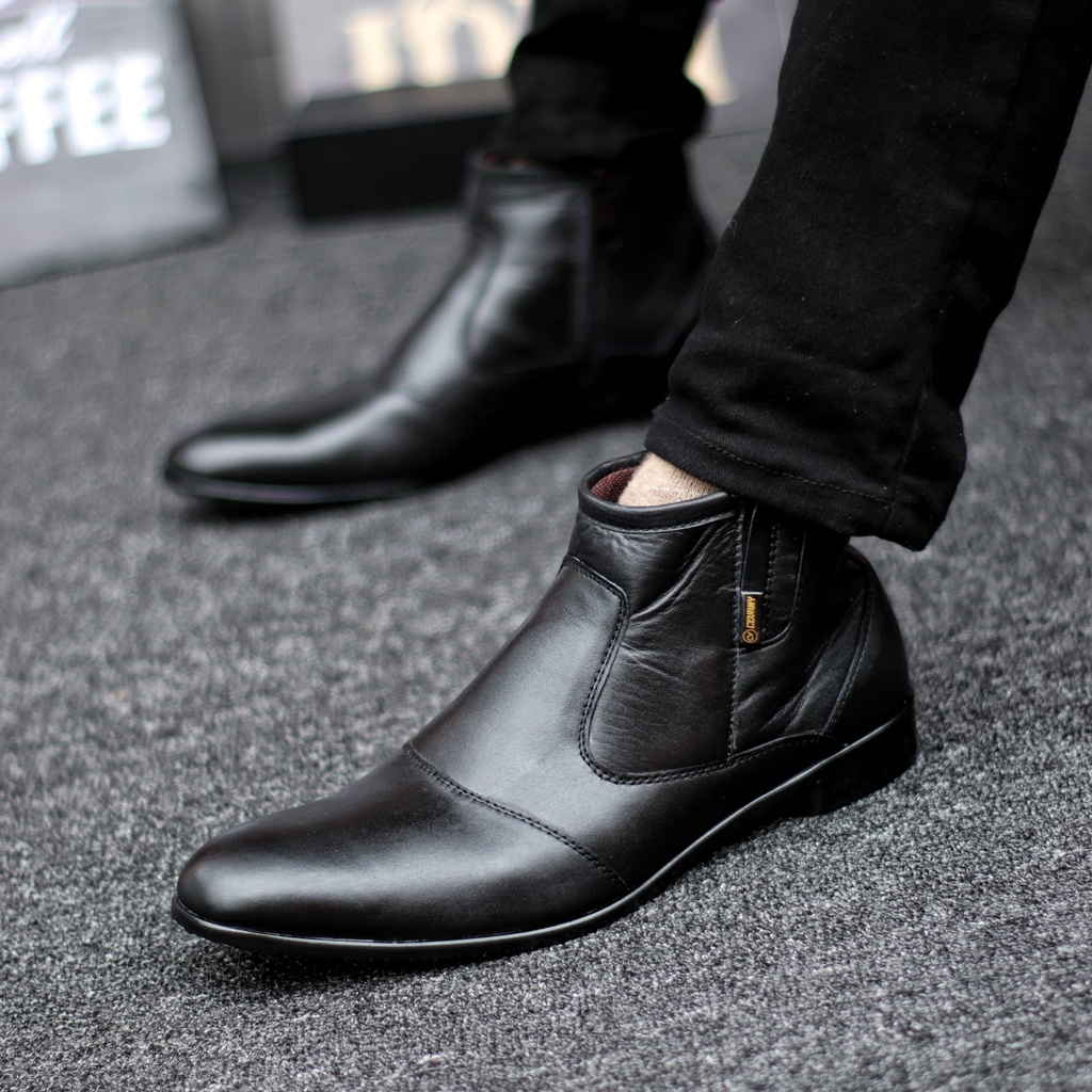 Sepatu Boots Pantofel Kulit Asli Formal Resleting Kerja Hitam Pria Abrhm Fox